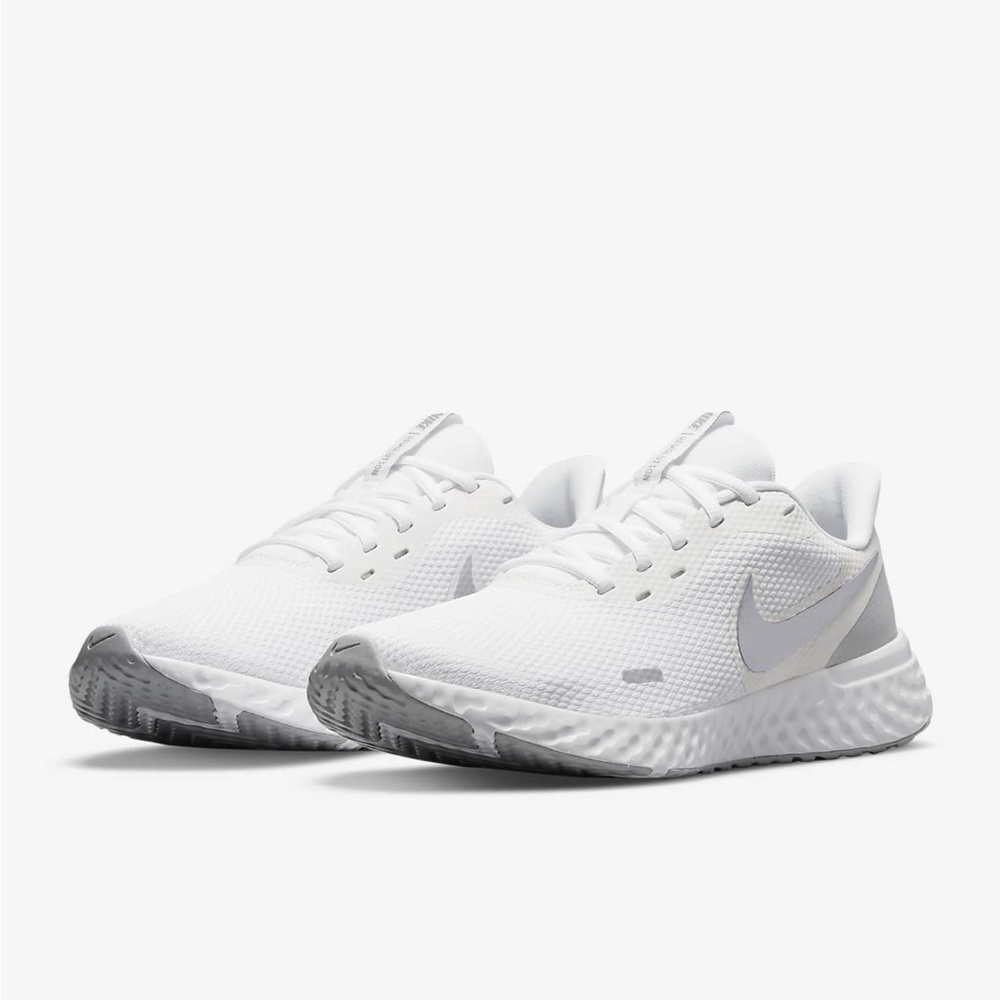 Nike Revolution 5 Women's 
Road Running Shoes
